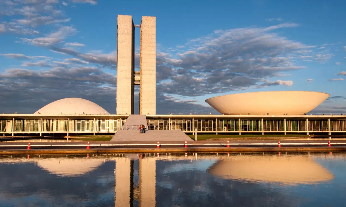 plenario-do-senado-analisa-estagio-com-experiencia-profissional